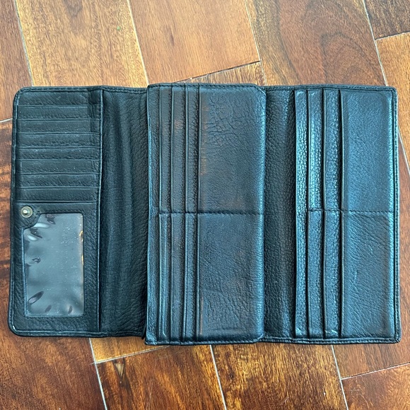 Roots Leather Wallet - Picture 2 of 4